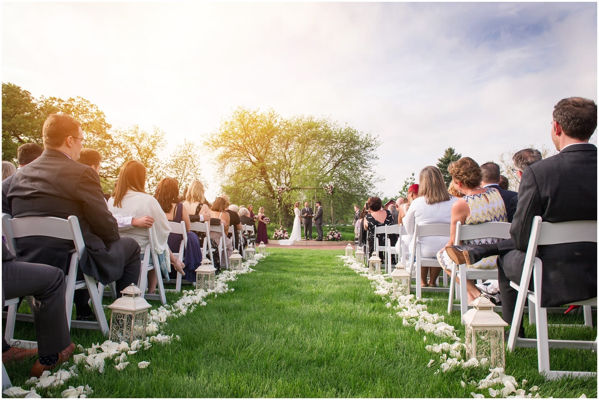 fishermans inn elburn wedding outdoor ceremony