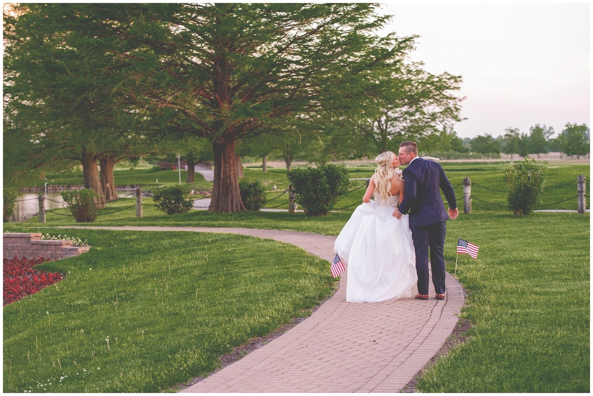 Odyessy_Country_Club_Tinley_Park_Wedding_Photographer_Laura_Meyer_Photography_2021